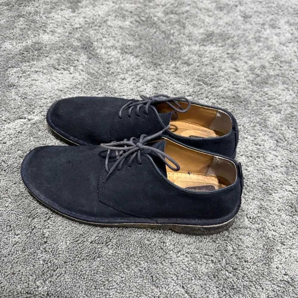 Clarks step out